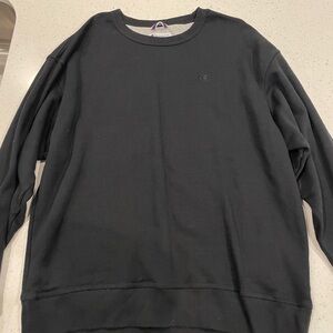 Men’s black Champion crew neck